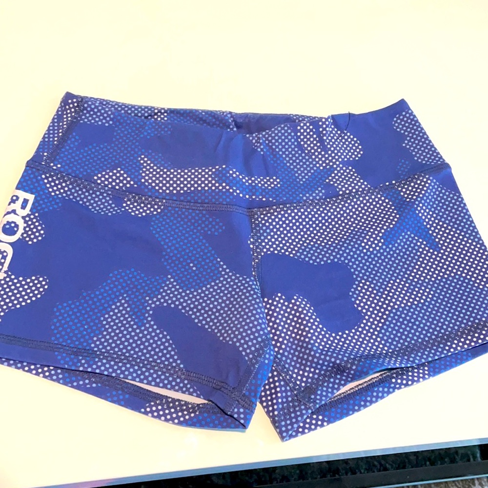 Blue camo active shorts